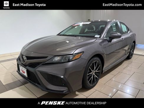 Certified 2023 Toyota Camry SE image 1
