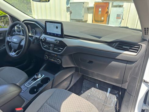 Used 2021 Ford Escape SE AWD/4WD image 12