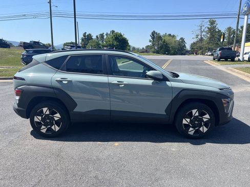 Used 2024 Hyundai Kona SEL w/ Convenience Package AWD/4WD image 6