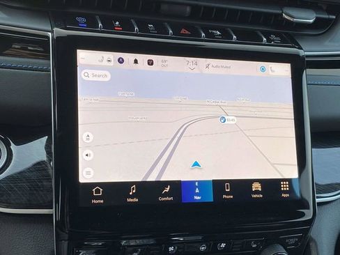 New 2023 Jeep Grand Cherokee Trailhawk w/ Luxury Tech Group III image 22