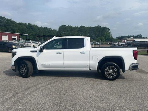 Used 2025 GMC Sierra 1500 SLT RWD image 4
