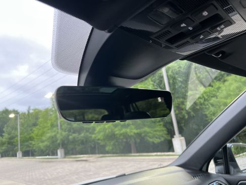 Used 2024 Volkswagen Tiguan SE R-Line image 24