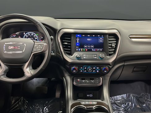 Used 2022 GMC Acadia AT4 w/ Technology Package AWD/4WD image 12
