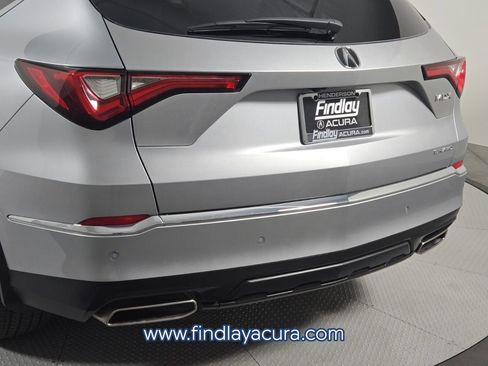Used 2024 Acura MDX SH-AWD w/ Advance Package image 6