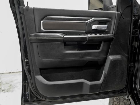 Used 2024 RAM 3500 Big Horn image 42