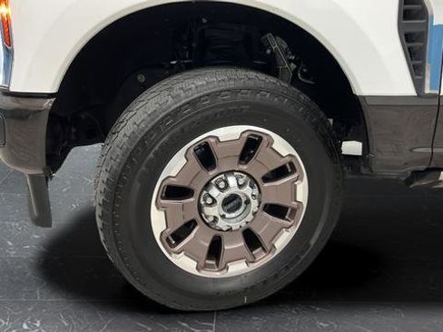 Used 2024 Ford F250 King Ranch w/ FX4 Off-Road Package AWD/4WD image 38