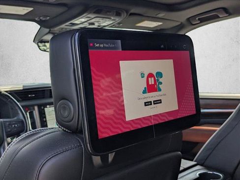 Used 2024 GMC Yukon Denali Ultimate AWD/4WD image 18