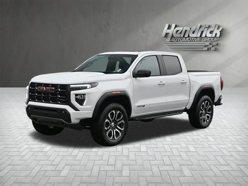 Used 2024 GMC Canyon AT4 w/ AT4 Premium Package image 8