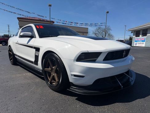 Used 2012 Ford Mustang Boss 302 w/ Boss 302 Accessory Pkg image 3