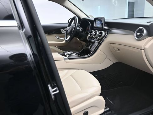 Used 2016 Mercedes-Benz GLC 300 4MATIC image 26