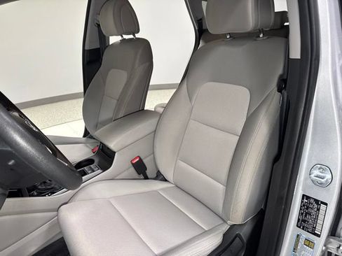 Used 2018 Hyundai Tucson SE AWD/4WD image 12