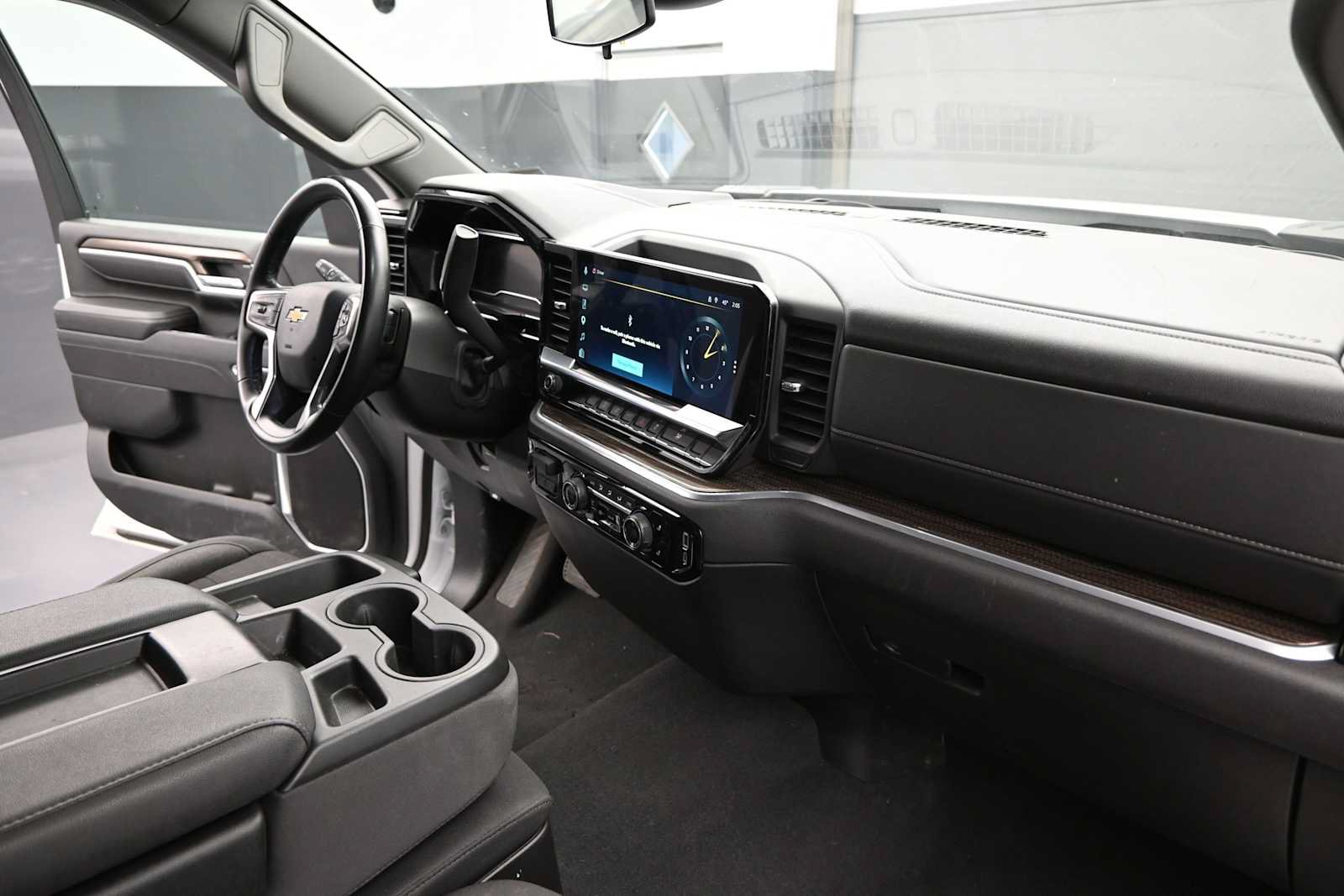 Used 2025 Chevrolet Silverado 2500 LT w/ Convenience Package AWD/4WD image 29
