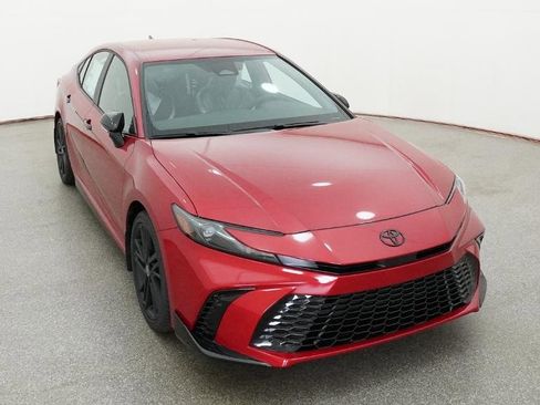 New 2026 Toyota Camry Hybrid image 12