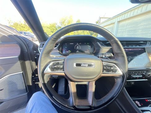 Used 2023 Jeep Grand Cherokee Summit w/ MOPAR Finishing Package image 14