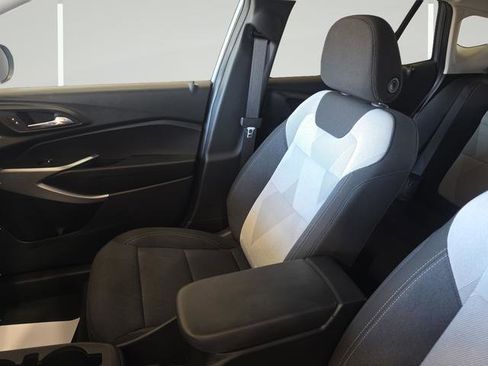 Used 2024 Chevrolet Trax LS image 21