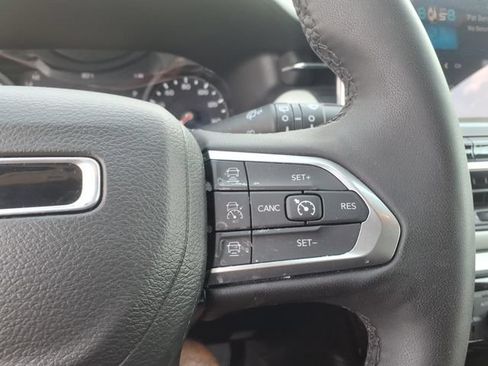 Used 2025 Jeep Compass Limited AWD/4WD image 22
