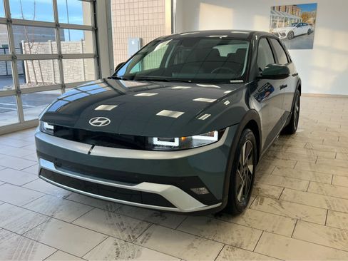 New 2026 Hyundai Ioniq 5 SEL image 2