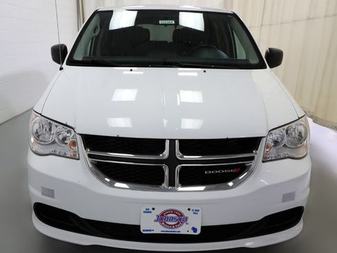Used 2016 Dodge Grand Caravan SE w/ Quick Order Package 29E SE FWD image 17