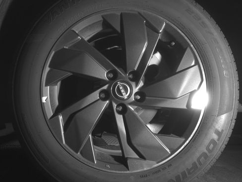 Used 2025 Nissan Rogue SV FWD image 14