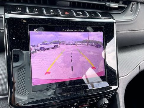 Used 2025 Jeep Grand Cherokee Altitude AWD/4WD image 14