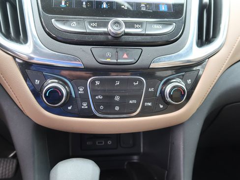 Used 2023 Chevrolet Equinox Premier image 30