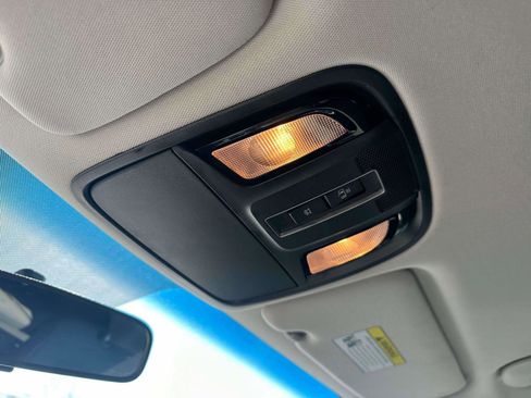 Used 2020 Kia Sorento LX image 32