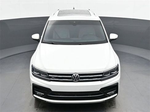 Used 2020 Volkswagen Tiguan SEL Premium R-Line image 17