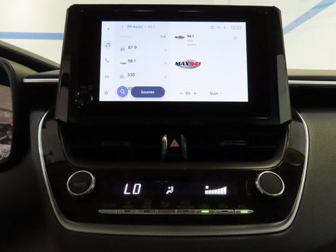 Used 2024 Toyota Corolla LE image 21