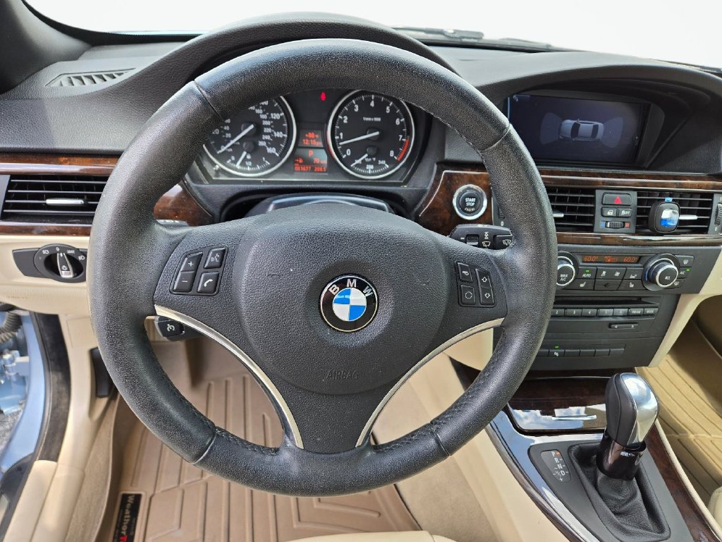 Used 2013 BMW 328i Convertible RWD image 19
