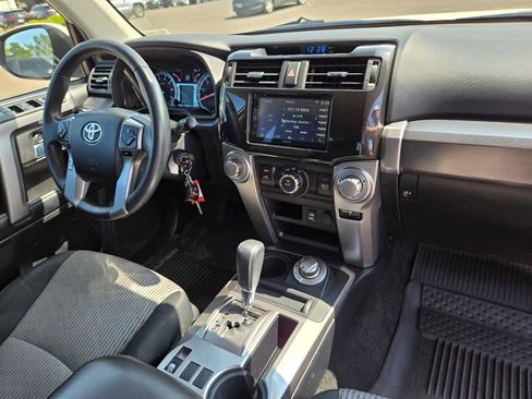 Used 2024 Toyota GR86 Premium RWD image 10