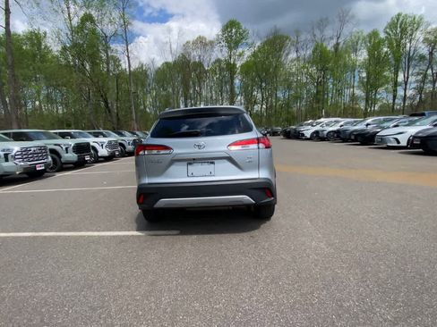 Certified 2023 Toyota Corolla Cross LE w/ Moonroof Package AWD/4WD image 7