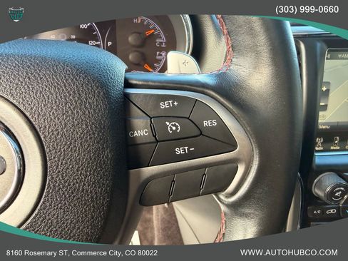 Used 2017 Jeep Grand Cherokee Trailhawk AWD/4WD image 21