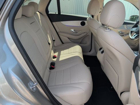 Used 2020 Mercedes-Benz GLC 300 4MATIC image 33