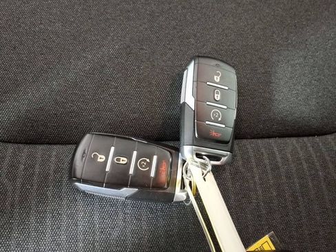 Used 2022 RAM 1500 Big Horn AWD/4WD image 15