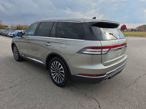 Used 2023 Lincoln Aviator Reserve w/ Equipment Group 201A image 8