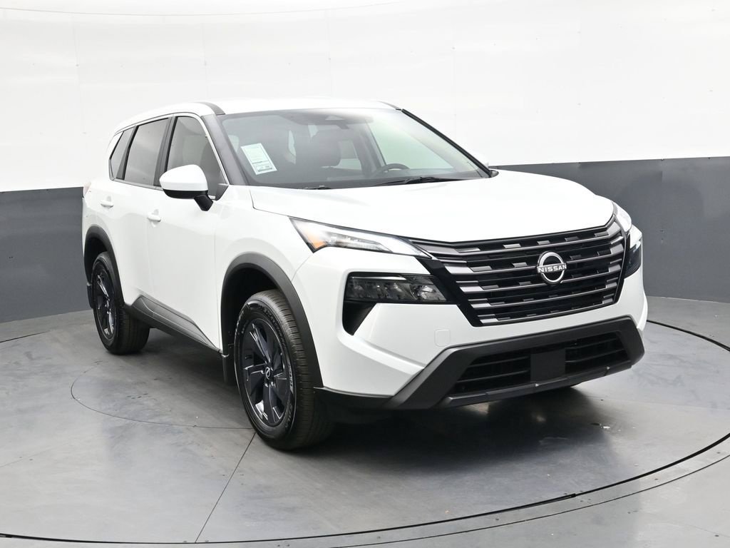 Certified 2026 Nissan Rogue SV FWD image 2