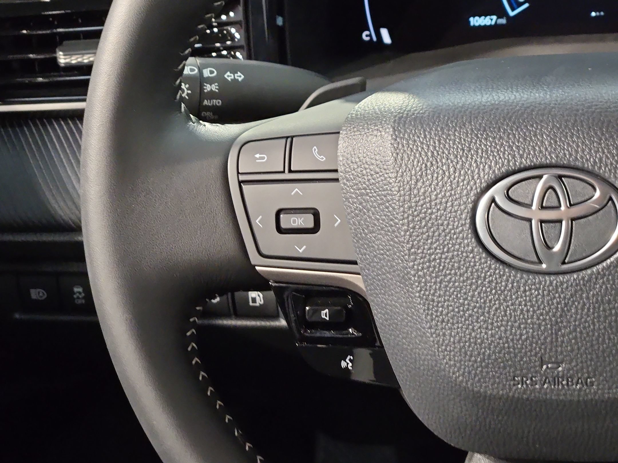 Certified 2026 Toyota Camry SE w/ Multimedia Upgrade Package FWD image 28