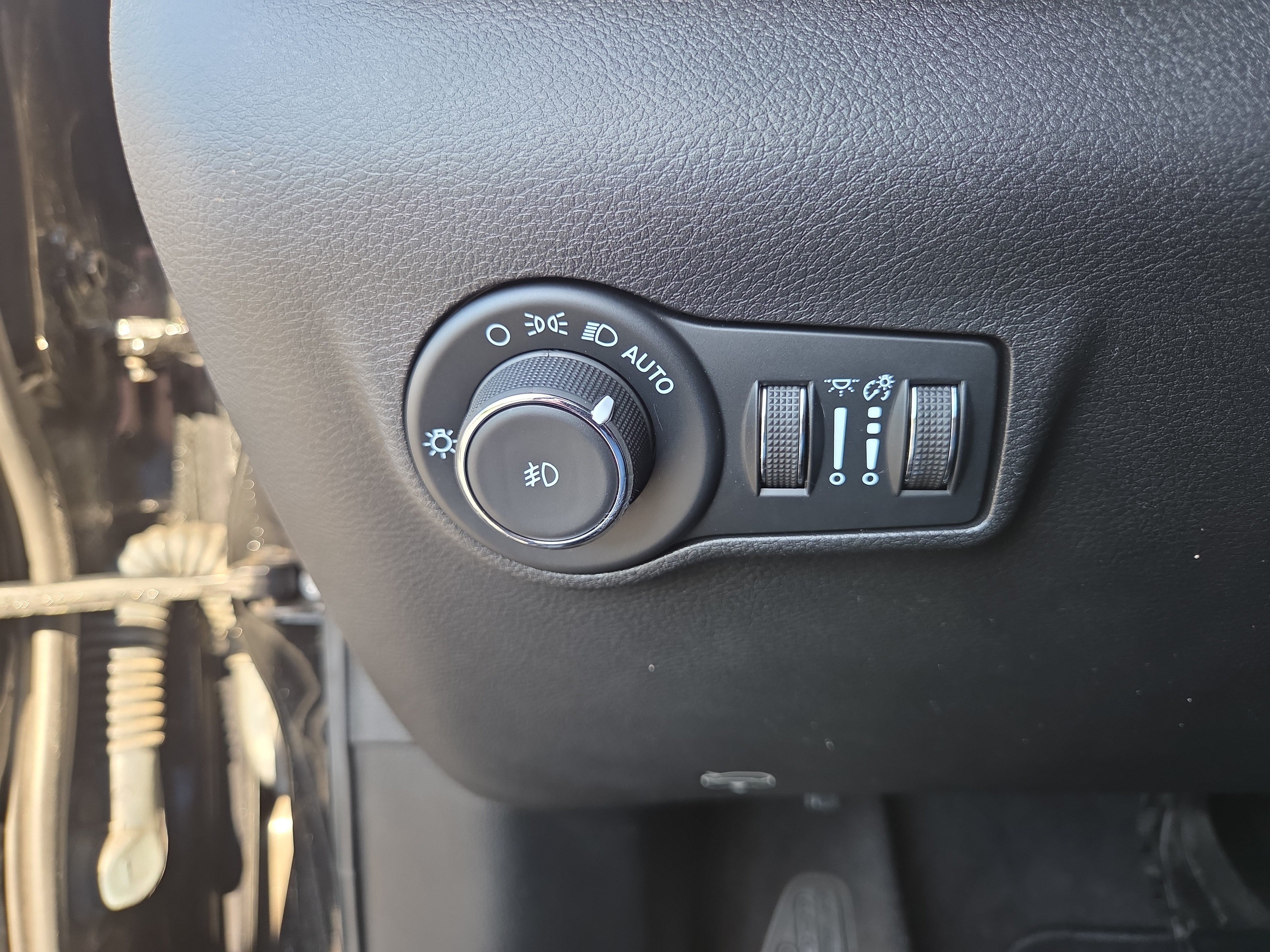 Certified 2022 Jeep Compass Latitude AWD/4WD image 30