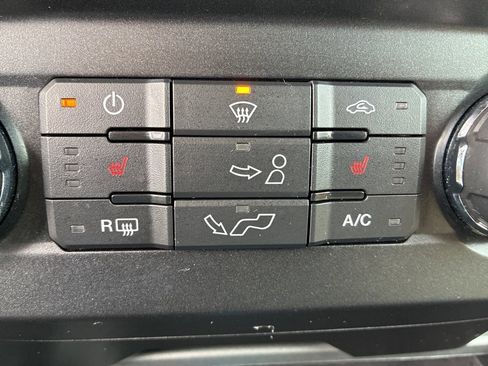 Used 2018 Ford F150 XLT w/ Equipment Group 302A Luxury image 19