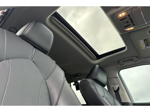 Used 2021 Toyota Highlander Limited AWD/4WD image 20