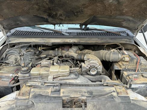 Used 2000 Ford F550 2WD Regular Cab Super Duty image 13