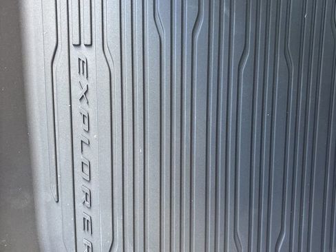 New 2026 Ford Explorer Platinum image 16