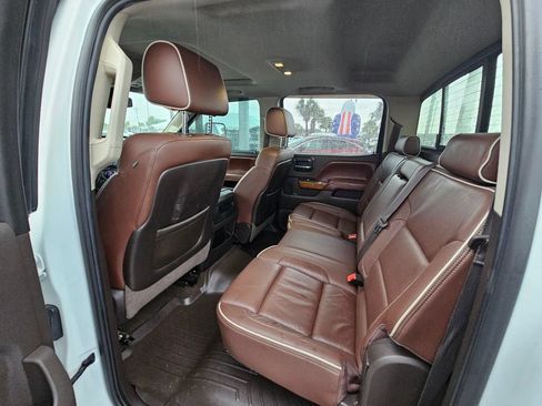 Used 2015 Chevrolet Silverado 2500 High Country w/ Duramax Plus Package AWD/4WD image 12