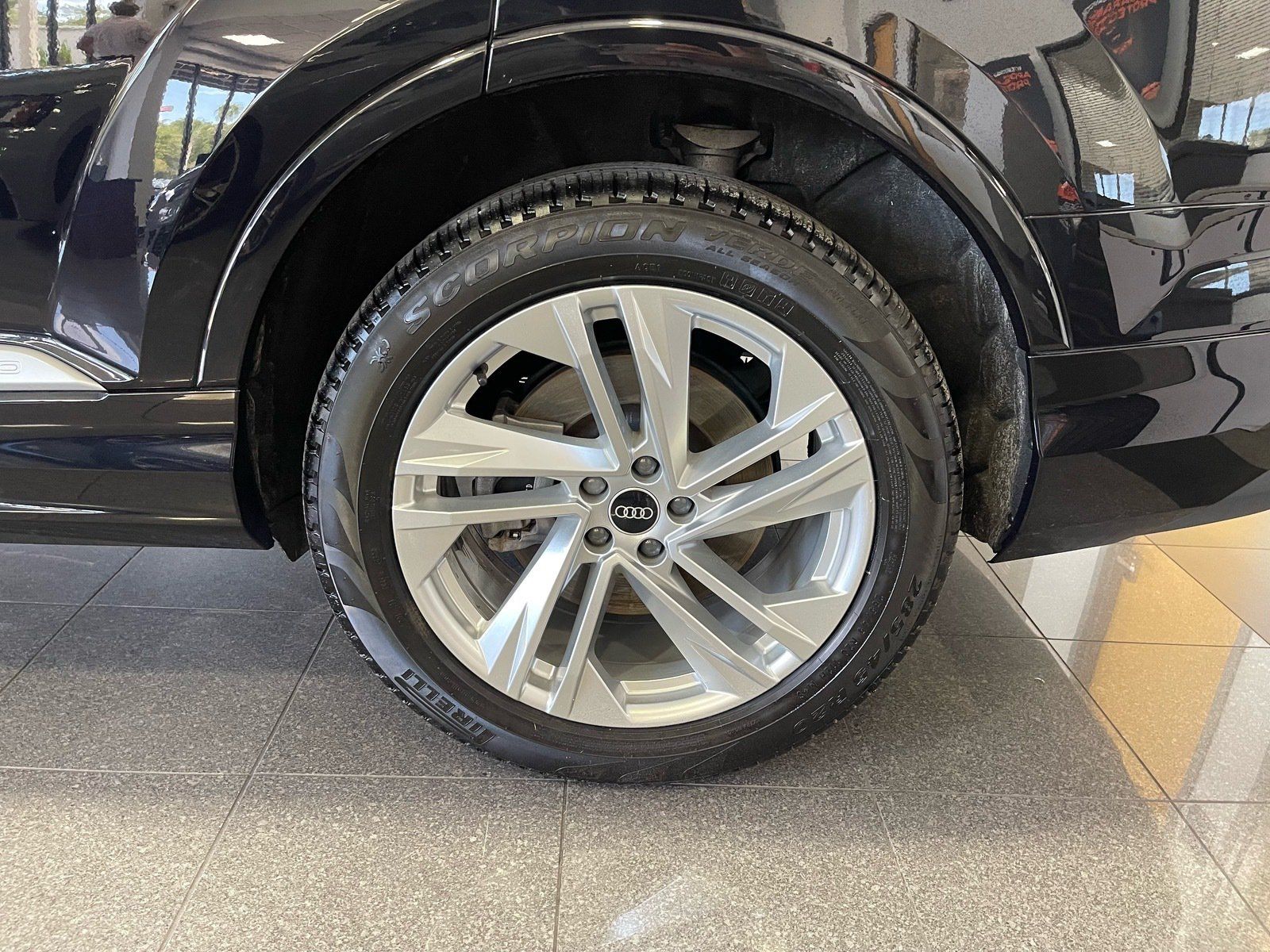 Used 2021 Audi Q7 3.0T Premium AWD/4WD image 22