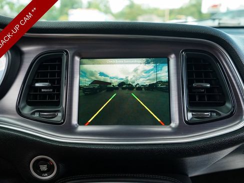 Used 2018 Dodge Challenger R/T Scat Pack RWD image 10