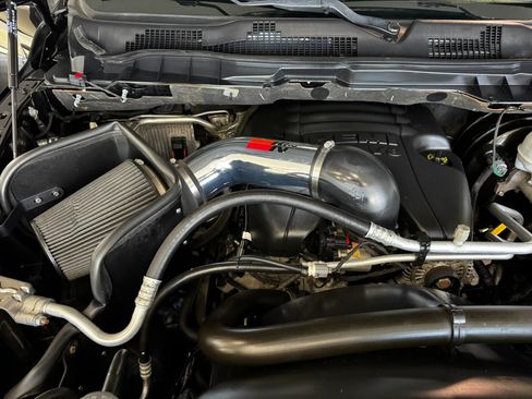 Used 2017 RAM 1500 Express AWD/4WD image 44