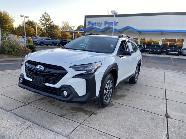 Used 2024 Subaru Outback Premium AWD/4WD image 4