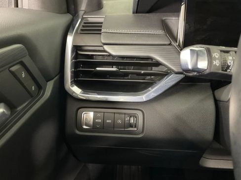 Used 2025 GMC Acadia Elevation w/ Elevation Premium Package AWD/4WD image 27