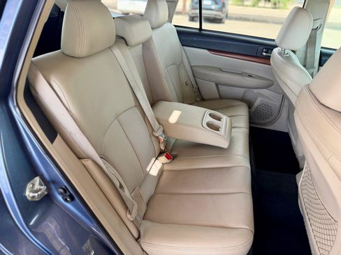 Used 2013 Subaru Outback 2.5i Limited w/ Popular Pkg 3 AWD/4WD image 13