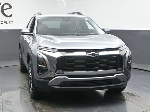 New 2026 Chevrolet Equinox ACTIV w/ Convenience Package III FWD image 29